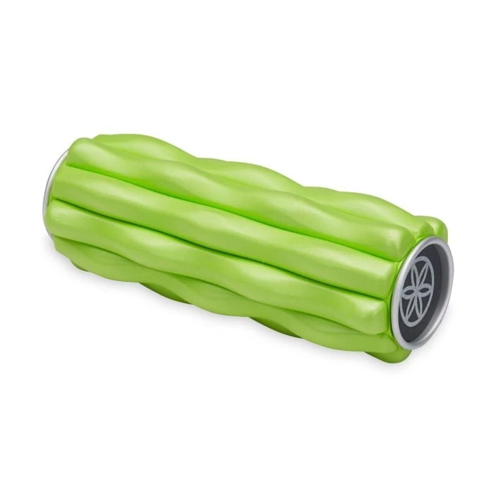 Gaiam - Masážny valec Mini Muscle Roller Green